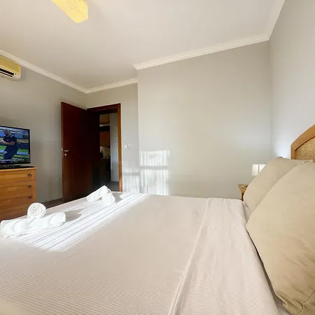 Apartment Stunning 2-bed In